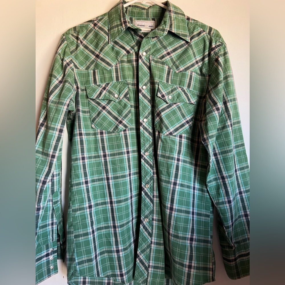 Men’s plaid shirts size medium, Wrangler and Ely Cattleman